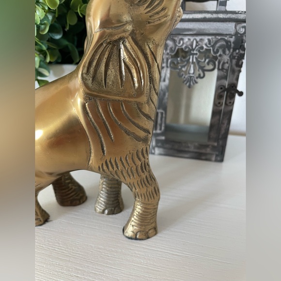 Vtg Solid Brass Lucky Elephant Figurine Statue Trunk's Up India MCM Regency - Picture 2 of 5